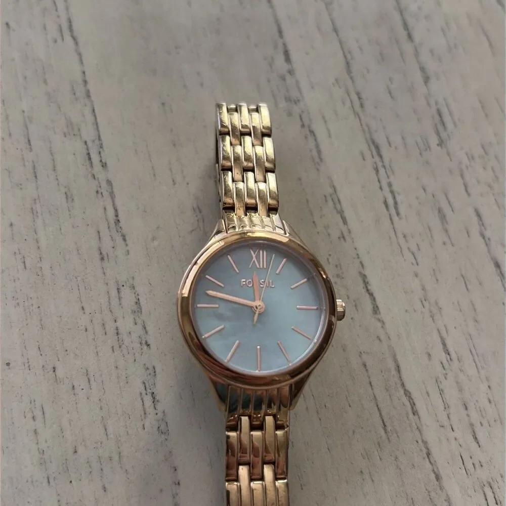 Fossil BQ3286 Women’s Rose Gold Stainless Steel Watch